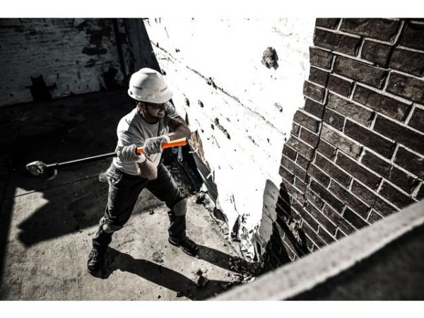 Кувалда L FISKARS(Вес - 4,76 кг; длина - 92 см)