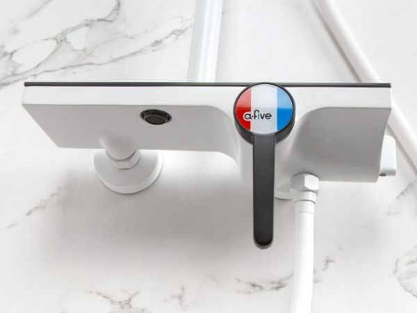 Душевая система (Lt) D35, серия Rose белый + черный, a-five(На стену, Излива нет, Троп. душ: вынос 408 мм, диаметр 250 мм.)