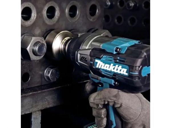 Ударный гайковерт MAKITA XGT TW 001 GZ в кор. (40.0 В, БЕЗ АККУМУЛЯТОРА, посадочн. квадрат 3/4 ', 1800 Нм, вес 3.0 кг)