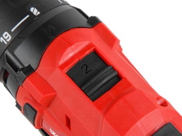 Дрель-шуруповерт WORTEX BD 1215 LiSET в чем. 12 В, 30 Н*м, 2х1.5 А*ч, БЗП 10 мм(Быстросъемный патрон, шурупы до 6 мм)