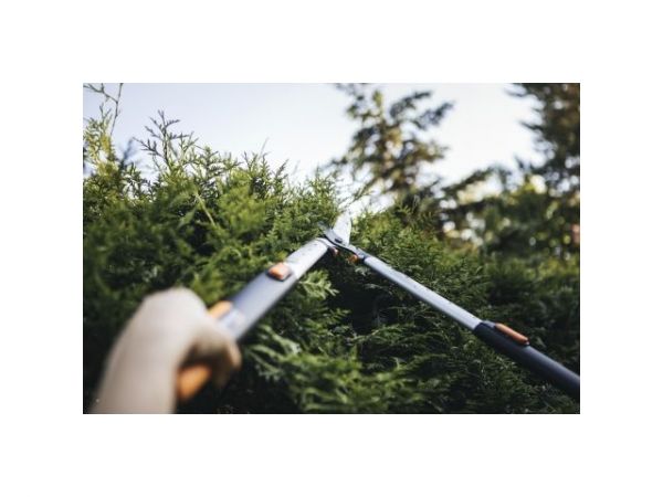 Ножницы для живой изгороди телескопические  SmatrF FISKARS