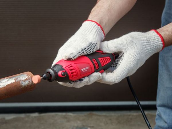 Гравер электрический WORTEX MG 3219 E в чем. +аксессуары 185 вт, 8000-35000 об/мин, цанга 2.4/3.2 мм(в чем.+ 39 аксесс., гибкий вал, держатель, быстрозажимной патрон)