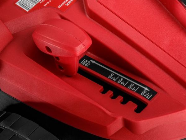 Аэратор-скарификатор WORTEX CAE 3736 ALL1 XLT SET БЕСЩЁТ.ДВИГ., 18В+18В, шир. 37 см(2 4Ач акб, зу, вал для аэрации, вал для скарификации, 5 рег.высоты, 45 л травосборник)