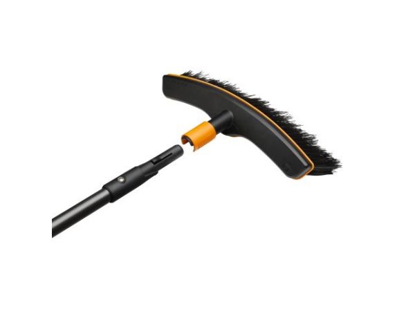 Щетка универсальная 38-18,5см QuikFit FISKARS
