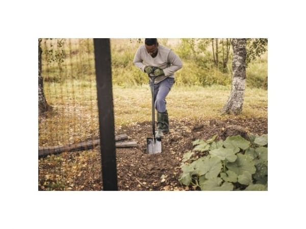 Лопата штыковая Ergonomic Pro XL FISKARS(черная)