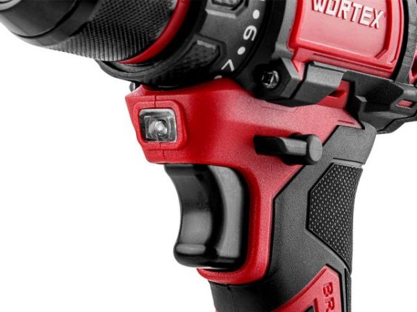 Дрель-шуруповерт WORTEX BD 2025 DLi в чем. ALL1 XLT БЕСЩЕТ, 18 В, 50 Н*м, 2х2 А*ч, БЗП 10 мм(шурупы до 9 мм, защита от перегрузки и перегрева, импульсная функция)