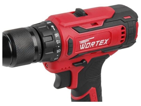 Дрель-шуруповерт WORTEX BD 1820-1 Li в чем. ALL1 XLT 18 В, 30 Н*м, 2х2 А*ч, БЗП(мет.) 13 мм(шурупы до 8 мм)