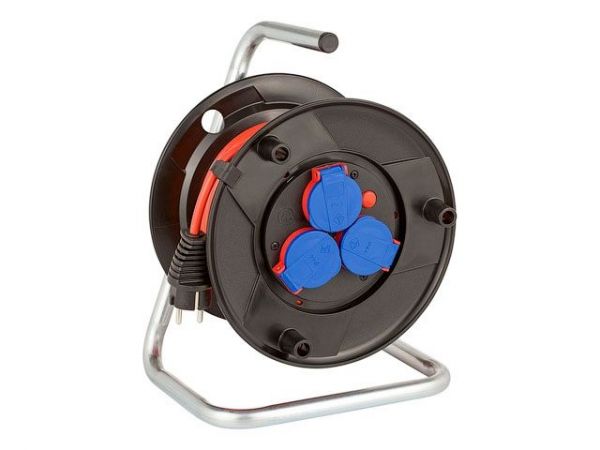 Удлинитель на катушке 20м  (3 роз., 3.3кВт, с/з) Brennenstuhl Garant(3,3кВт; 3х1,5мм2; степень защиты: IP44)