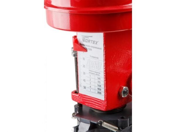 Станок вертикально-сверлильный WORTEX DB 1304 400 Вт, патрон 13 мм, 5 скор.(сверление в металле до 13 мм, тиски в комплекте)