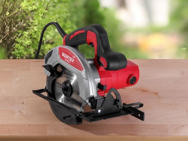 Циркулярная пила WORTEX LX CS 1612-2 в кор. 1200 Вт, 160х20х24Т(Пропил в дереве (90°/45°)  53/34 мм)