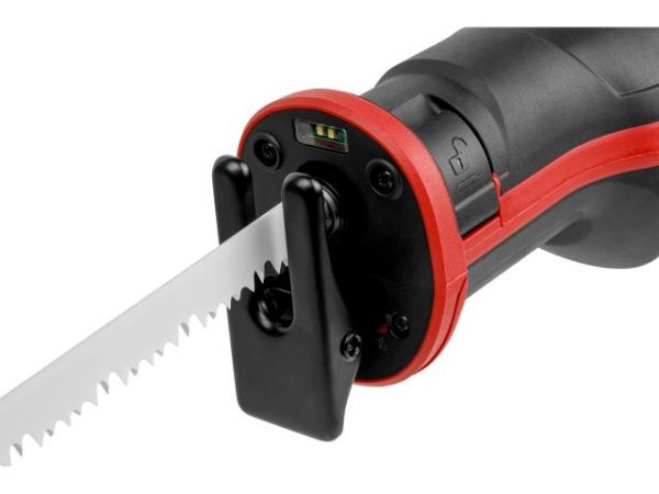 Сабельная пила WORTEX SR 2012 E в кор. + 2 пильных полотна 1200 Вт, дер. 210 мм, ход 30 мм, рег.об. (1200 Вт, дер.210 мм, алюм.20 мм, рег.об., маятник.ход, бескл.замена оснастки, шунр 4 м)