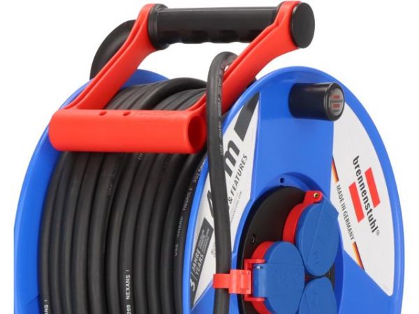 Удлинитель на катушке 40м (3 роз., 5.5кВт, резин. кабель) Brennenstuhl Garant(5,5кВт - макс. мощ.; 3,3кВт - номин. мощ.; 3х2,5мм2; IP44)