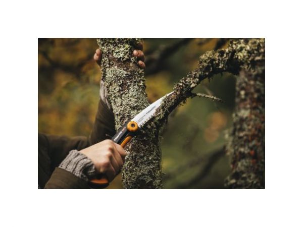 Пила садовая SW73 Xtract FISKARS