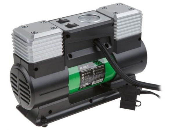 Компрессор автомобильный ECO AE-028-2(12 В, 280 Вт, 70 л/мин, 2 цилиндра, 10 бар (манометр 7 бар), фонарь, сумка)