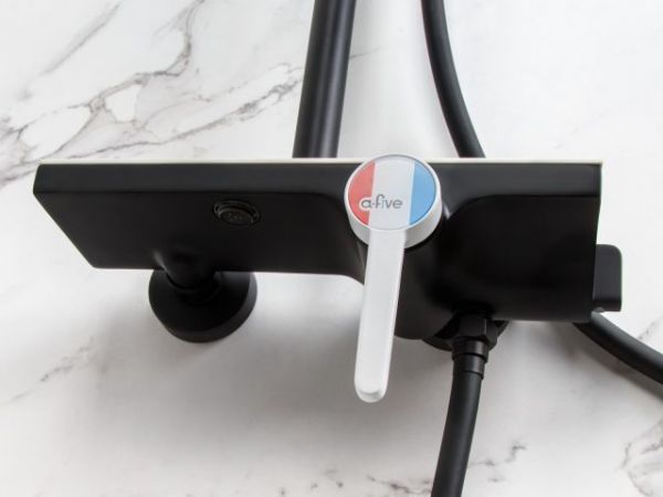 Душевая система (Lt) D35, серия Rose черный + белый, a-five(На стену, Излива нет, Троп. душ: вынос 408 мм, диаметр 250 мм.)