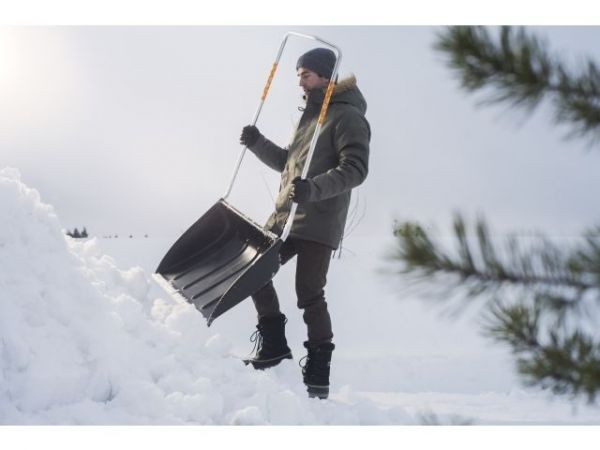 Скрепер-волокуша (движок) для снега FISKARS(720х1495мм)