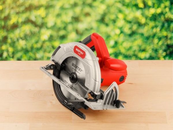 Циркулярная пила WORTEX CS 1865 в кор. 1400 Вт, 185 мм, пропил до 65 мм, алюм. подошва(1400 Вт, 185х20 мм 24Т, пропил до 65 мм, алюминиевая подошва)