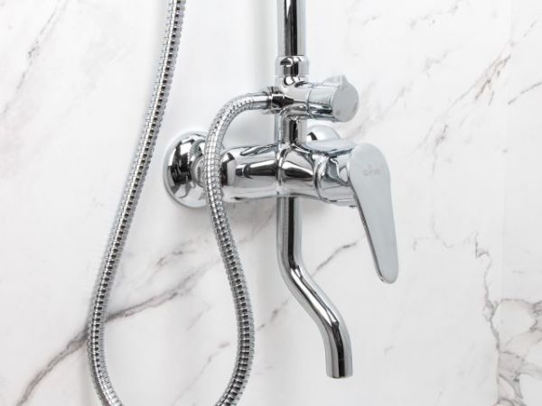 Душевая система (Lt) D40, серия Crocus хром, a-five(L-излив: длина 105 мм, высота 156 мм, монолитный. Троп. душ: вынос 400 мм, диаметр 200 мм.)