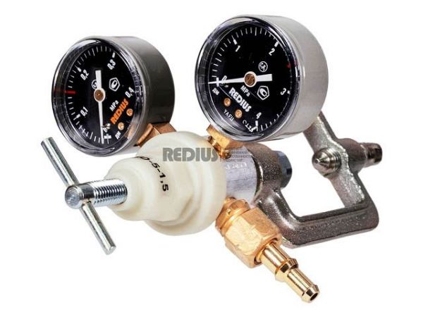 Редуктор ацетиленовый БАО-5-1,5 (давл 2,5/0,15 МПа; 5м3/ч; 6/9 мм) в коробке (ООО 'РЕДИУС 168')