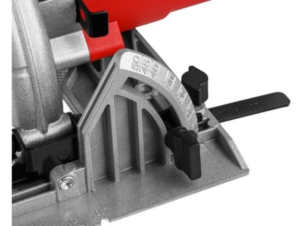 Циркулярная пила WORTEX CS 1865 в кор. 1400 Вт, 185 мм, пропил до 65 мм, алюм. подошва(1400 Вт, 185х20 мм 24Т, пропил до 65 мм, алюминиевая подошва)