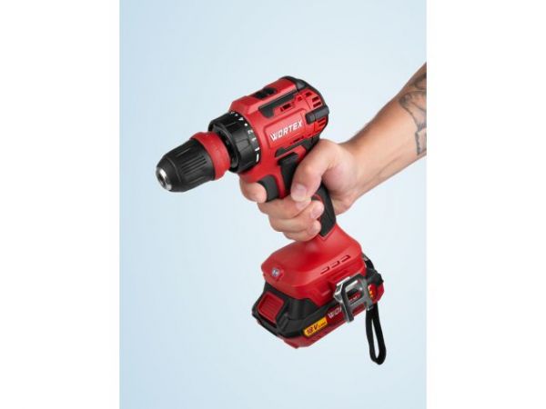 Дрель-шуруповерт WORTEX BD 2025 LiSET в чем. ALL1 XLT БЕСЩЕТ, 18 В, 55 Н*м, 2х2 А*ч, БЗП 10 м(0-1800 об/мин, подсветка.)