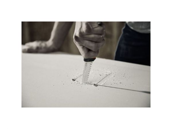 Пила зубчатая с ножнами PowerTooth 8 зубьев на дюйм FISKARS