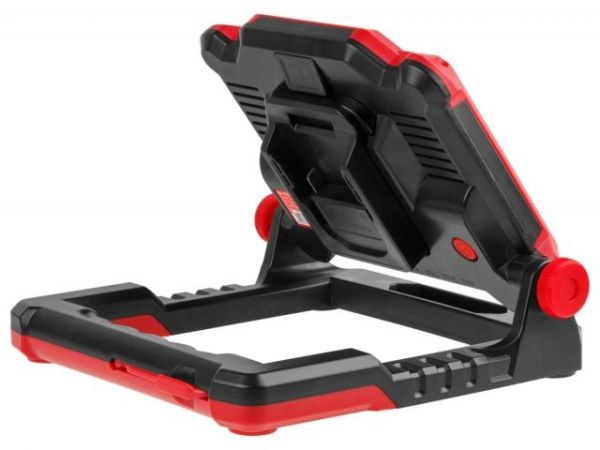 Прожектор Wortex CF 1030 M ALL1 XLT SOLO 18 В, 1000-3000 лм, 3 режима(6500 К, 130 град - угол, вес 1.1 кг)