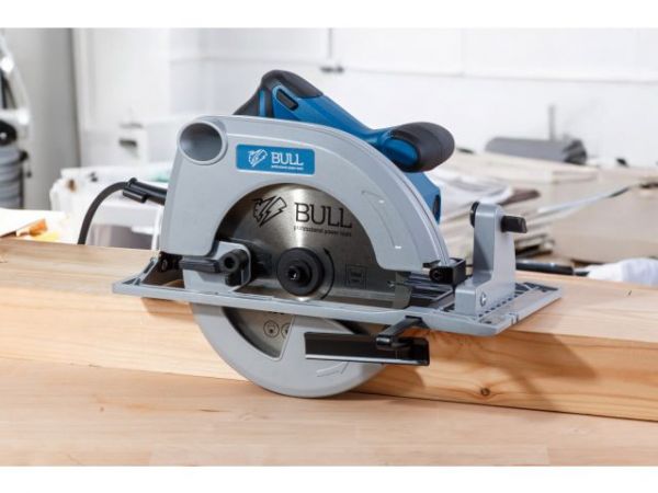 Циркулярная пила BULL KS 1901 в кор. 1500 Вт, 190х30 мм, до 66 мм(Литая алюминиевая платформа, 6000 об/мин)