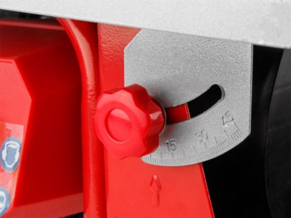 Плиткорез электрический WORTEX LX TC 1860 C в кор. 600 Вт,180 мм, 2800 об. мин., глубина до 34 мм(стол 330x360 мм, водная система охлаждения)