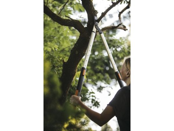 Сучкорез контактный телескопический L86 FISKARS SmatrFit