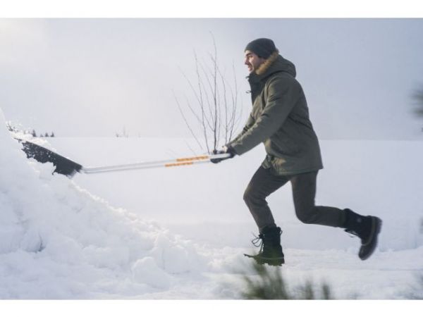 Скрепер-волокуша (движок) для снега FISKARS(720х1495мм)