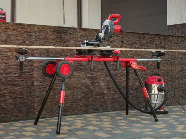 Стол для торцовочной пилы WORTEX MT 1020(200х63.2х100 см, макс.нагрузка 150 кг, макс. ширина посадки 37 см)