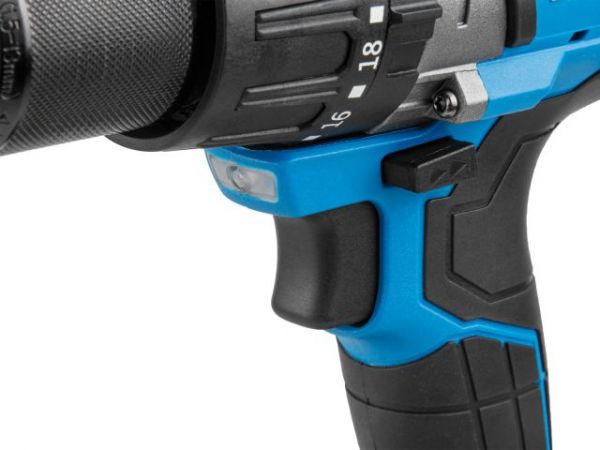 Дрель-шуруповерт BULL SR 1805 в чем. XLTpro, 2х6 А*ч, БЕСЩЕТ., 18 В, 120 Н*м, БЗП(мет.) 13 мм(Доп. функции: Ударное сверление, 'AntiKickback', режим 'TURBO')