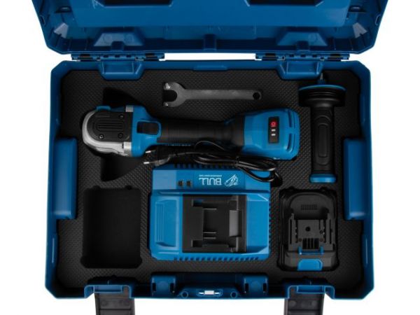 Углошлифмашина BULL CSG 1812-1 SR Xcase XLTpro 1x4 Ач БЕСЩЕТ, 125 мм, рег. об., 10 000 об/мин(Безредукторный тип, плав пуск, конст. эл., защита от перегруз. и перегрев.)