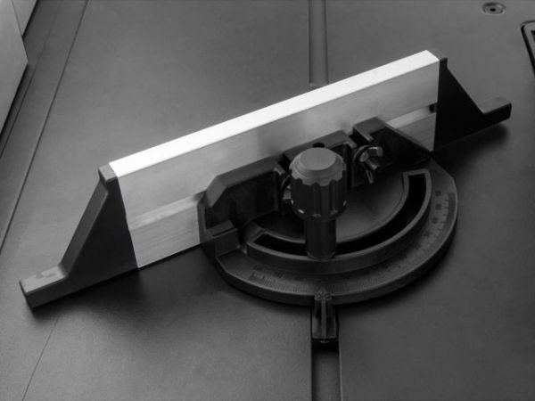 Станок распиловочный WORTEX ETS 2520 в кор. 255 мм, 2000 Вт, 5300 об/мин(пропил (90°) - 85 мм, пропил (45°) - 63 мм, 21,5 кг)