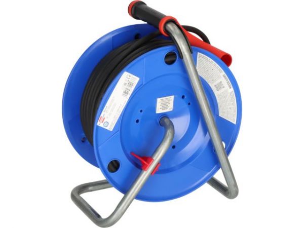 Удлинитель на катушке 40м (3 роз., 5.5кВт, резин. кабель) Brennenstuhl Garant(5,5кВт - макс. мощ.; 3,3кВт - номин. мощ.; 3х2,5мм2; IP44)