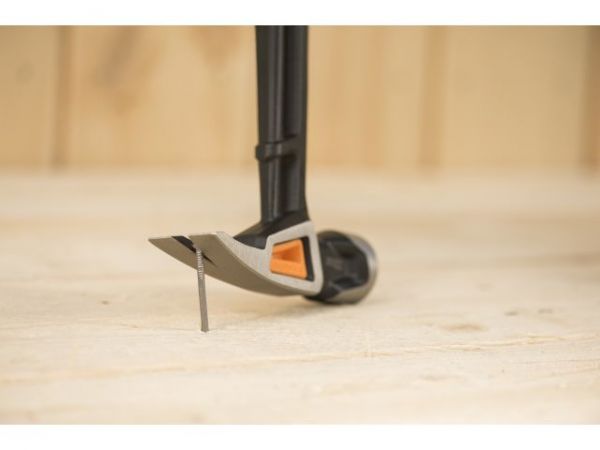 Молоток столярный ХL FISKARS