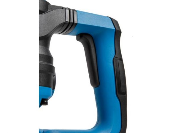 Перфоратор BULL BH 3202 в чем. 1500 Вт, 6,5 Дж, 32 мм, 2 реж. + 2 зуб., 3 сверла, SDS-plus(4,5 кг)