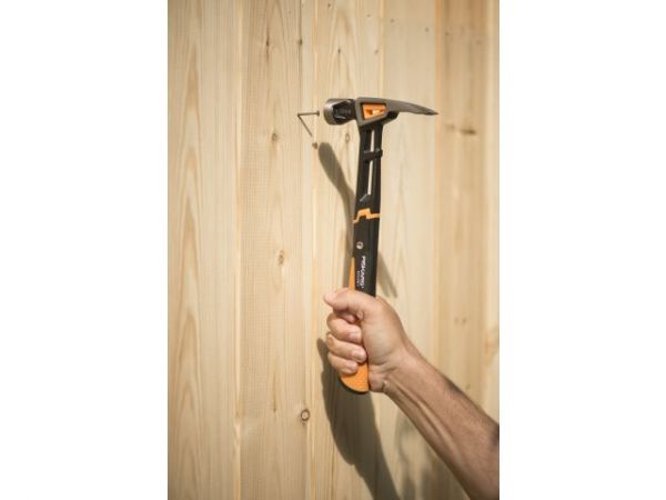 Молоток столярный L FISKARS