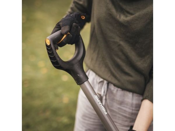Лопата совковая  FISKARS(серая)