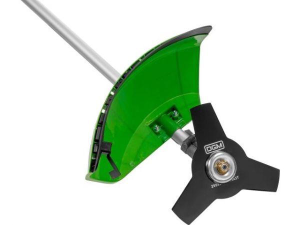 Мотокоса DGM BC-241 с ножом и головкой(2.4 кВт, лёгкий запуск, косильная головка, нож 3 зуб., ремень однолямочный, вес 7,4 кг)