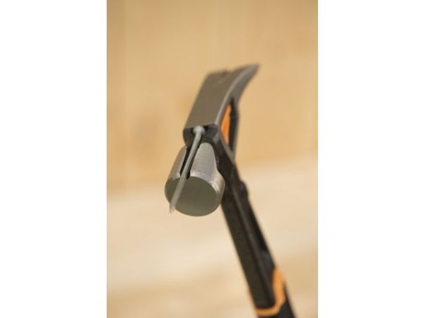 Молоток столярный L FISKARS