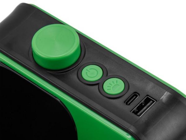 Компрессор автомобильный ECO AE-007 Comfort(7,4 В, 40 Вт, 18 л/мин, 4000 мА·ч, 10 Бар, LED дисплей, режим повербанка, фонарь, 4 насадки, сумка)