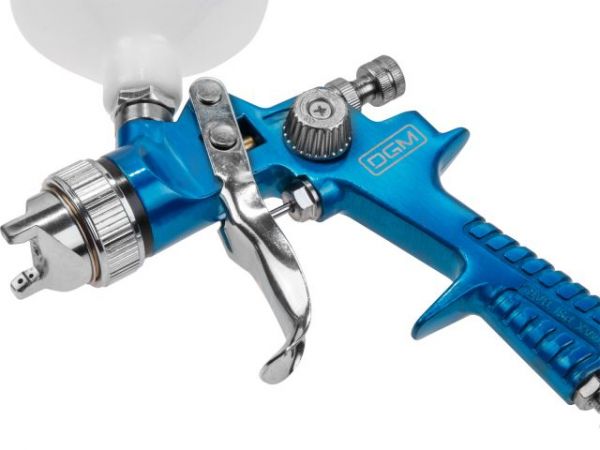 Краскораспылитель DGM Air Gun 800(HVLP, сопло ф 1.4 мм, верх. бак 600 мл)