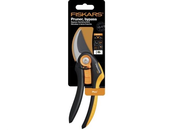 Секатор плоскостной FISKARS Plus Smartfit  P541
