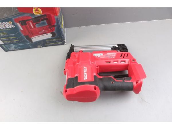 Гвоздезабиватель WORTEX NG 1850 в кор. ALL1 XLT SOLO, 18 В, 15-50 мм, 100 в мин., 100 шт. у(тип гвоздей: 18GA)