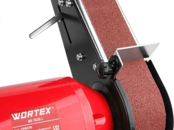 Станок точильно-шлифовальный WORTEX BG 1535 L в кор. 250 Вт, 150 мм, лента 685х50 мм, подсветка(250 Вт, 2950 об/мин, лента 685х50 мм, круг 150х20х12,7 мм)
