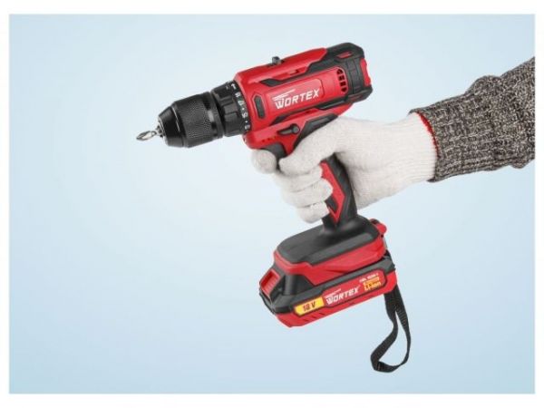 Дрель-шуруповерт WORTEX BD 1820-1 Li в чем. ALL1 XLT 18 В, 30 Н*м, 2х2 А*ч, БЗП(мет.) 13 мм(шурупы до 8 мм)