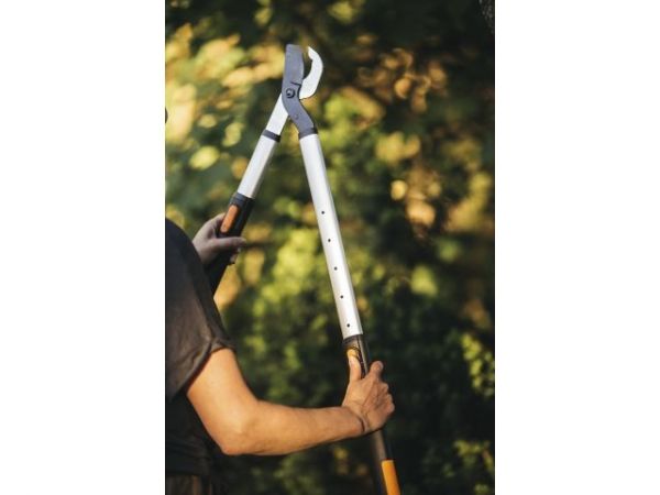 Сучкорез контактный телескопический L86 FISKARS SmatrFit